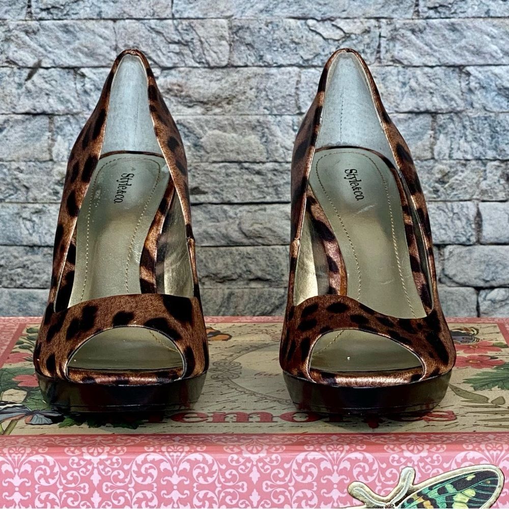 Style & Co Leopard Print Peep Toe Heels Celine Size 6 - Picture 7 of 8